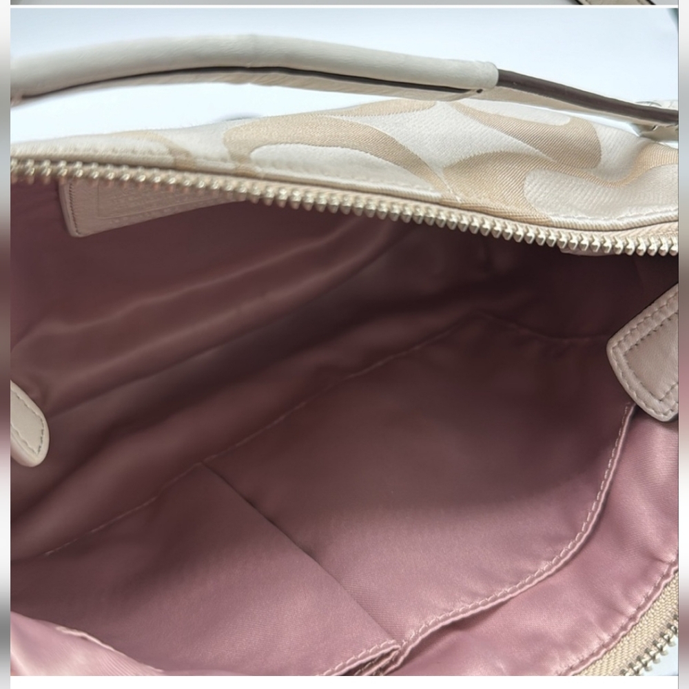 Coach Cream Shoulder Bag - Picture 3 of 12